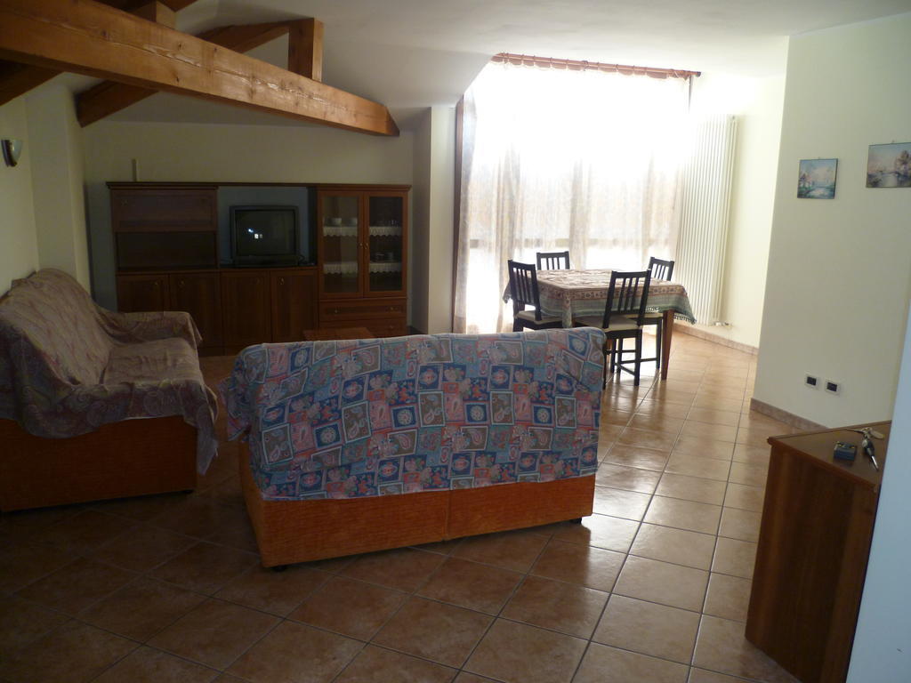 Casa Vacanza Ca Dei Logi Levico Terme Rum bild